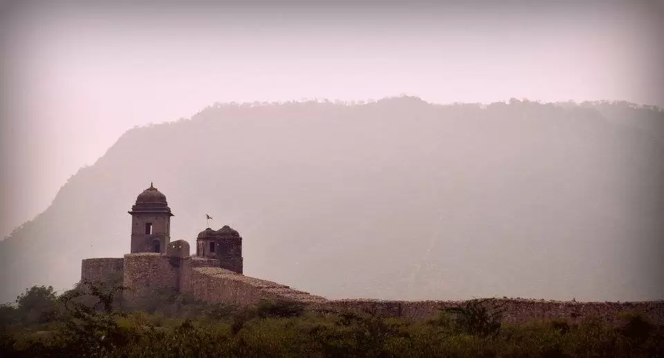 Photo of Bhangarh by Sayan Debnath