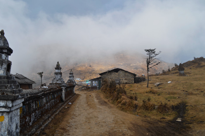 Photo of Sandakphu-Phalut Winter Trek 4/26 by Chandro Samadder