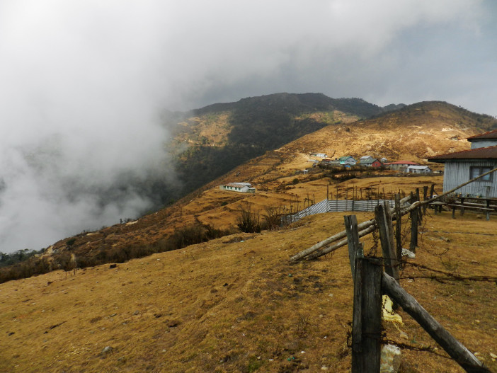 Photo of Sandakphu-Phalut Winter Trek 3/26 by Chandro Samadder