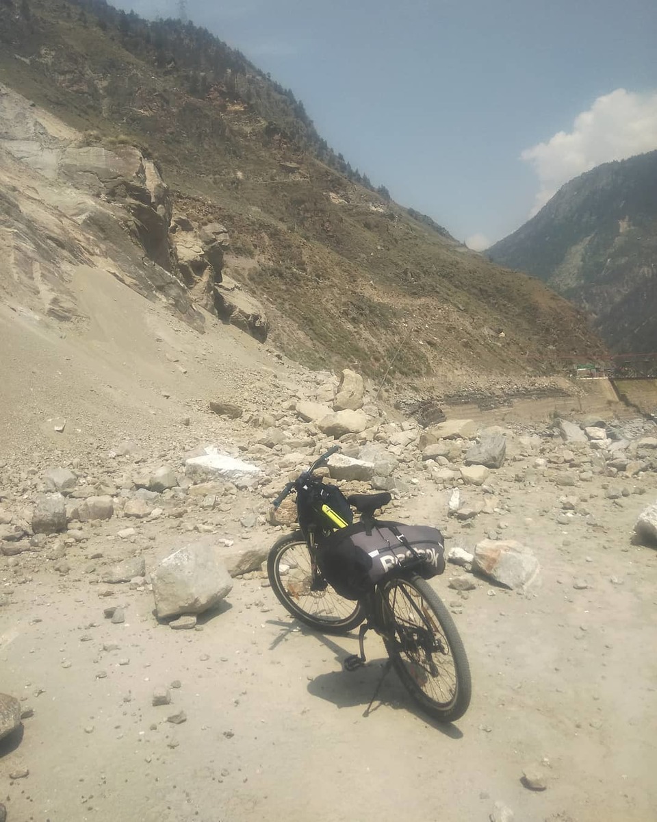 Photo of Solo Cycling To Kinnaur And Spiti Valley #cycling #kinnaur#spiti#kaza #travel by The Young Monk