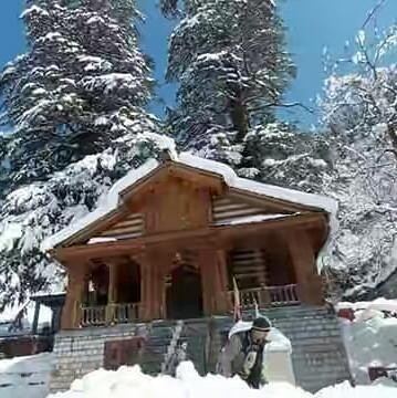 Photo of Beautiful Sharvari Mata Temple at Shuru Near Manali by Hira Lal