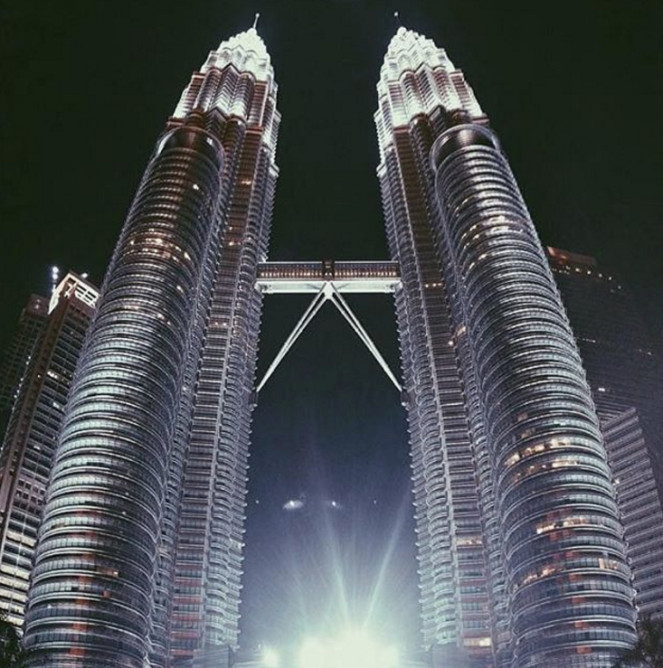 Photo of Two Girls in Malaysia 15/49 by himadrisingh7