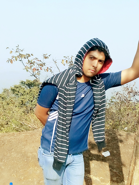 Photo of A kiss to life, A hug to adventure! 1/1 by Harsh Prakash