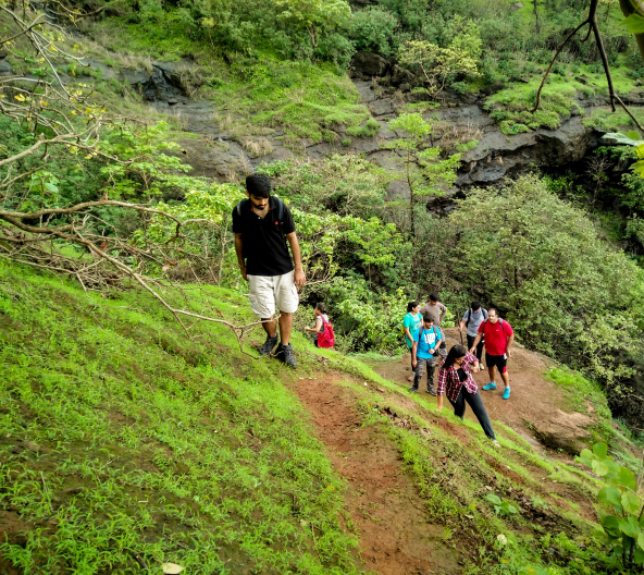 Photo of 16,000 Steps | 2300 feet | My Trekking Story | Travel Blog | Kalavantin Durg - 2016 by The HodoPillais