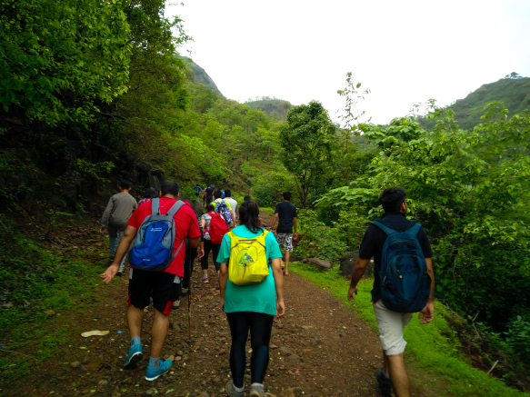 Photo of 16,000 Steps | 2300 feet | My Trekking Story | Travel Blog | Kalavantin Durg - 2016 by The HodoPillais