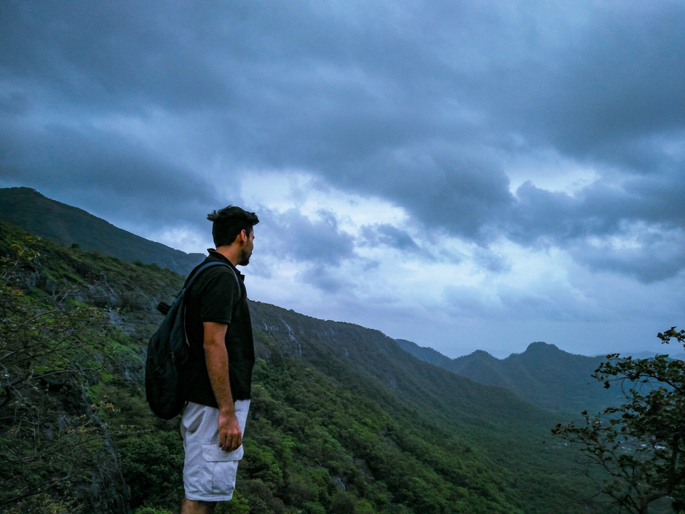 Photo of 16,000 Steps | 2300 feet | My Trekking Story | Travel Blog | Kalavantin Durg - 2016 by The HodoPillais