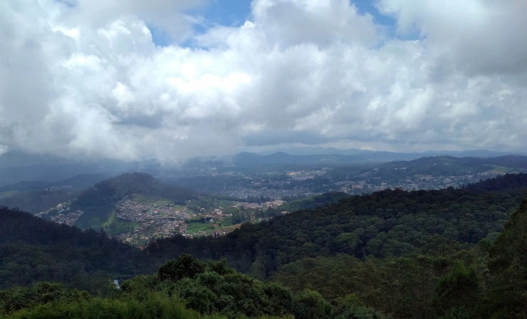 Photo of Doddabetta Peak, Tamil Nadu by Sheeba Kaul