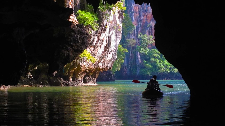 Photo of 3 Days in Phuket - Things to do. · MAP CAMERA TRAVEL by Map Camera Travel