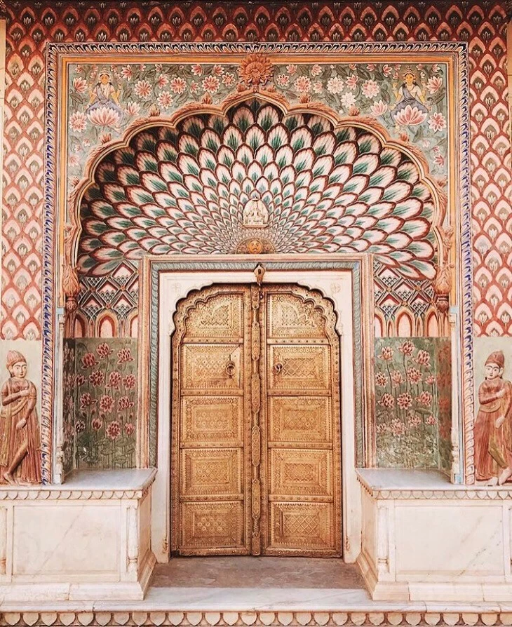 Photo of City Palace, Tulsi Marg, Gangori Bazaar, J.D.A. Market, Pink City, Jaipur, Rajasthan, India by Ananya Ghosh