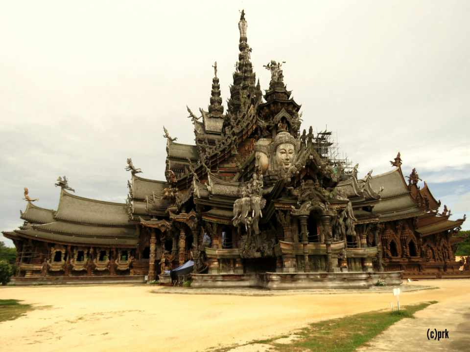 Photo of A day at Pattaya, Thailand 1/5 by Preetha