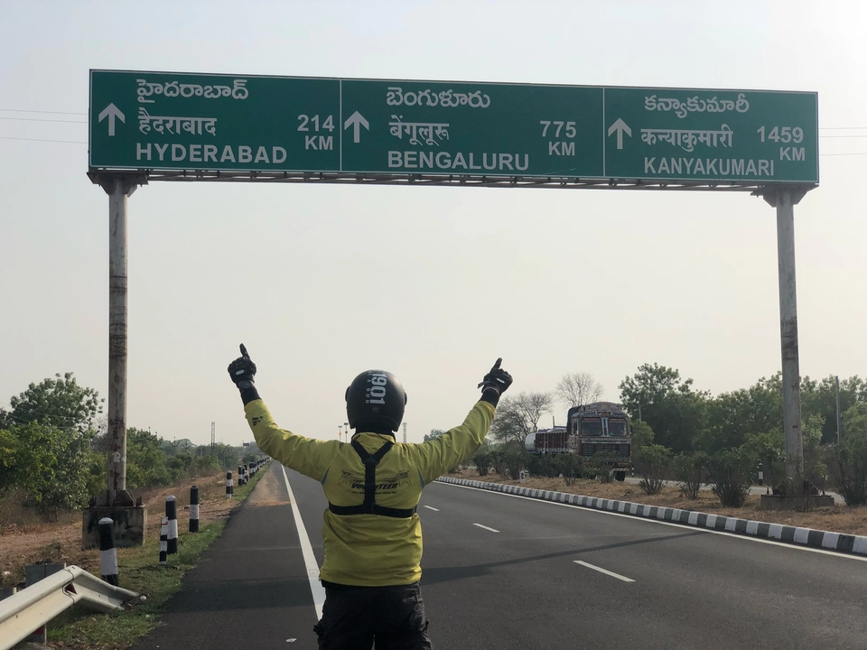 Photo of Kashmir to Kanyakumari Road trip on bikes || Royal Enfield Classic by Ajay