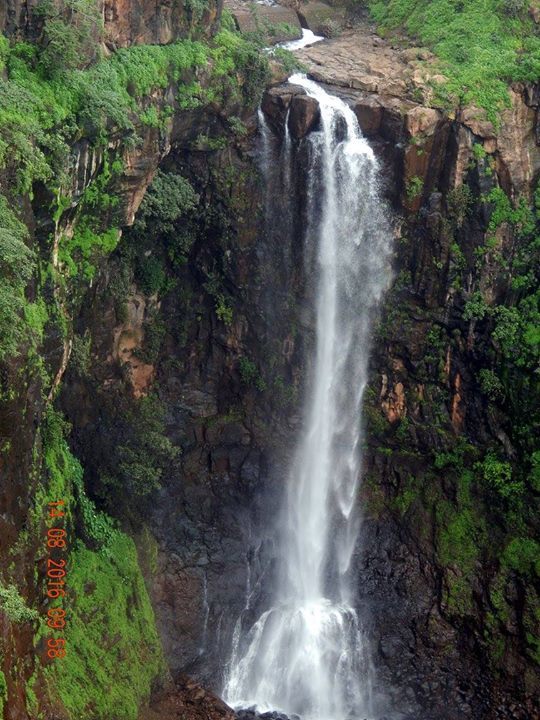 Photo of Head out to this Unexplored Hill Station of Maharashtra. by Radhika Thankar