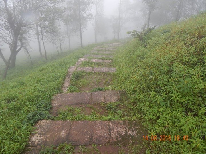 Photo of Head out to this Unexplored Hill Station of Maharashtra. by Radhika Thankar