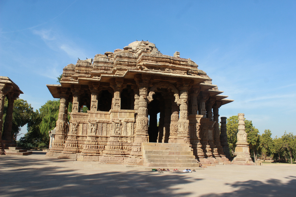 Photo of Sun Temple of Modhera, Gujrat 2/5 by Shirish Shewale