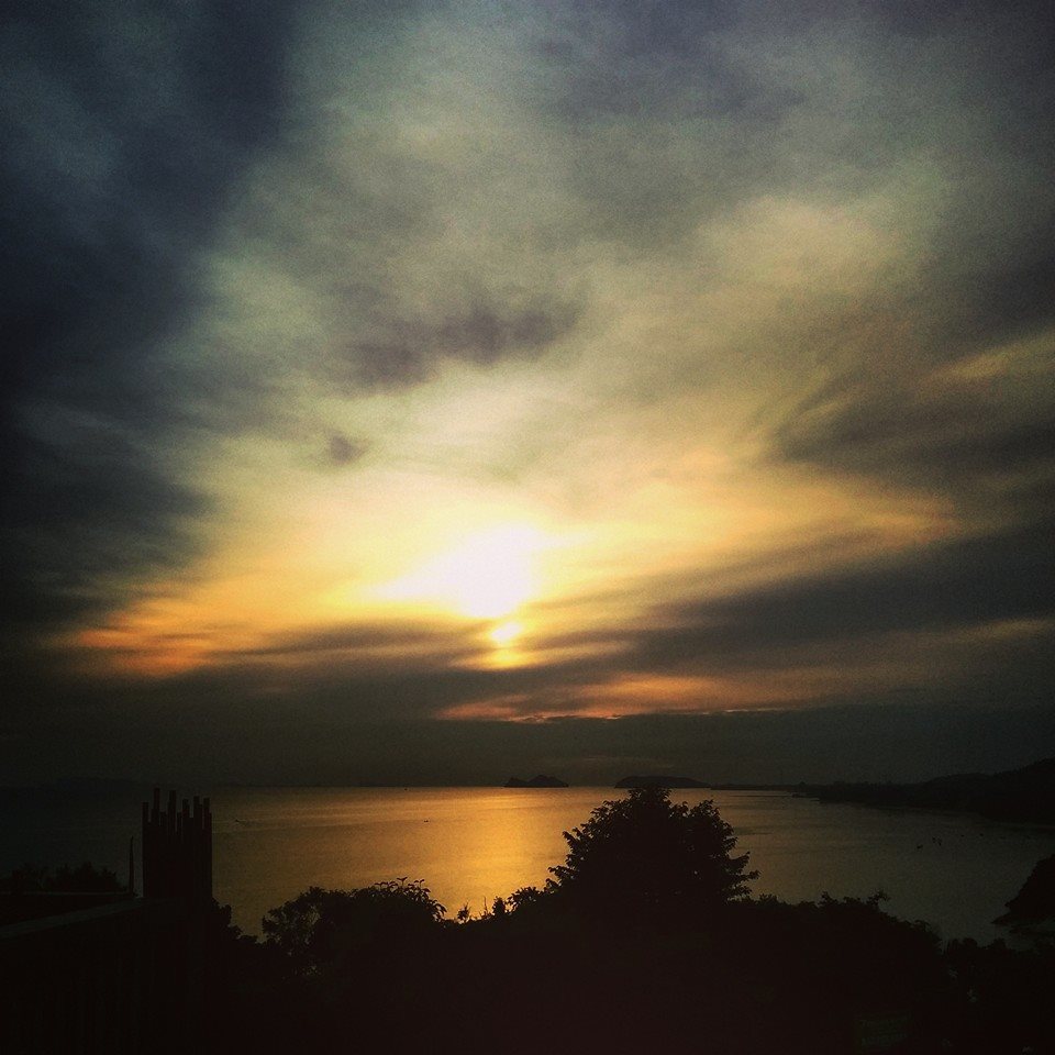 Photo of Backpacking Koh Phangan : Parties Sangsom-Buckets Sunsets and More Parties. 7/10 by Brokedudetraveling