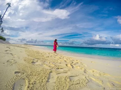 Photo of LOAMA RESORT MALDIVES AT MAAMIGILI, Raa Atoll, Maldives by Aian Mejillano