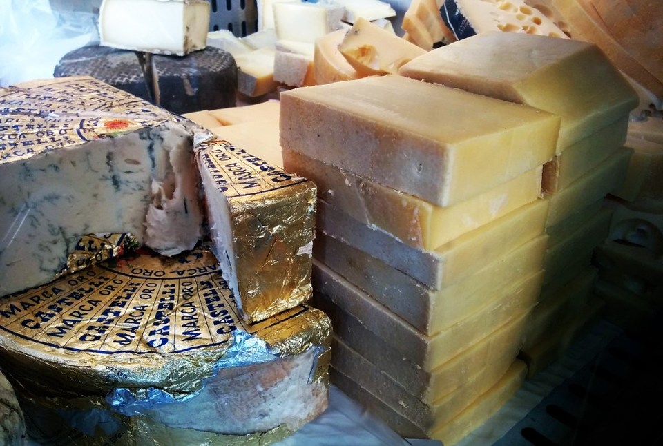 Photo of The Beauty of Parisian Local Farmers' Market 4/6 by Ayandrali Dutta