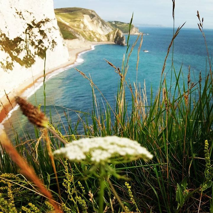 Photo of A Day In durdle door, Dorset, United Kingdom by Amyth Bagyal