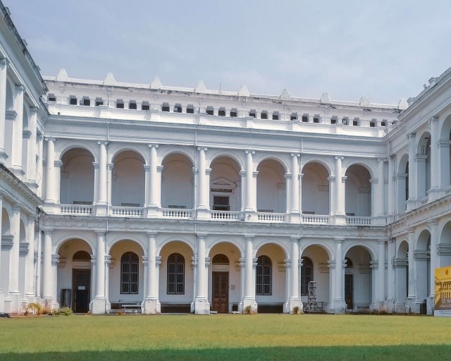 Photo of My Weekday travel to Kolkata for the first time - Crossroadadventure 5/11 by Vansh Tiwari