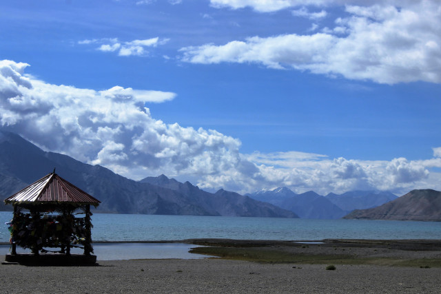 Photo of Lost in the Blue 2/5 by Rai Mukhrjee