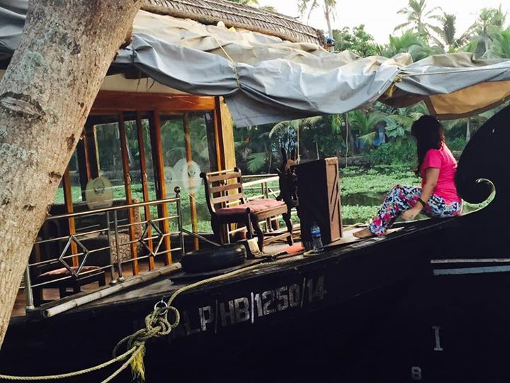 Photo of Alleppey Boathouse Tour, Alappuzha, Kerala, India by Tropical Pahadi