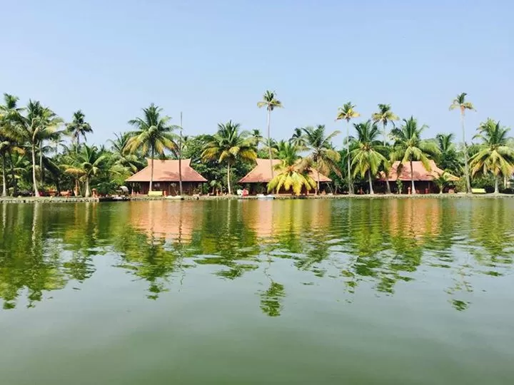 Photo of Kondai Lip Backwater Heritage Resort, Alappuzha, Kerala, India by Marigold Odyssey