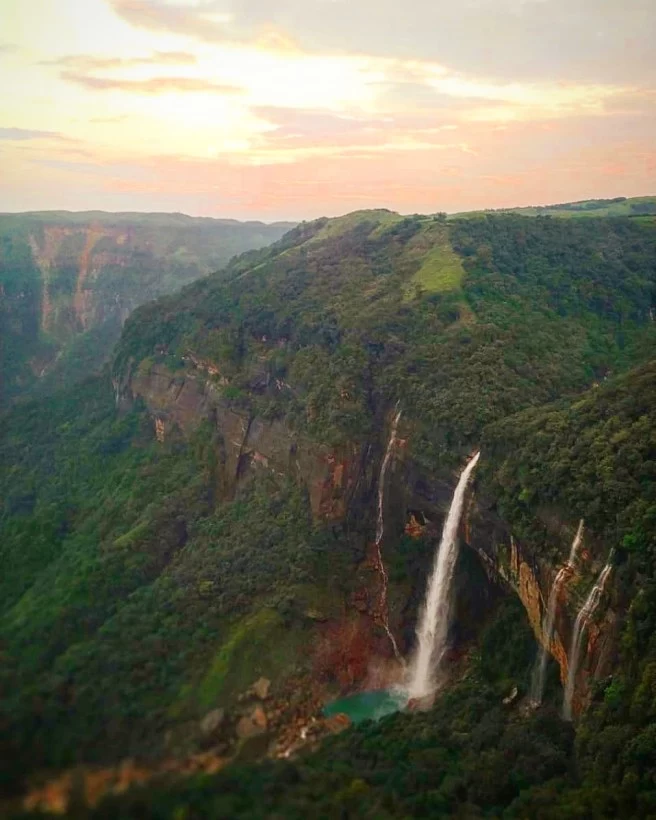 Photo of NohKaLikai Falls, Meghalaya by Supriya Phukan