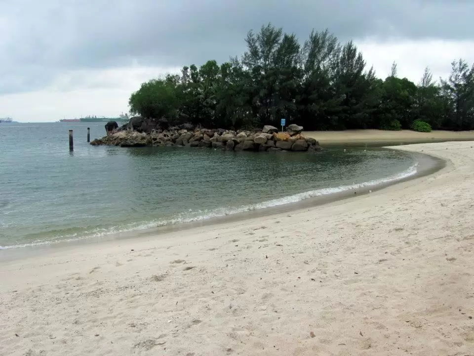 Photo of Sentosa Beach by Smita