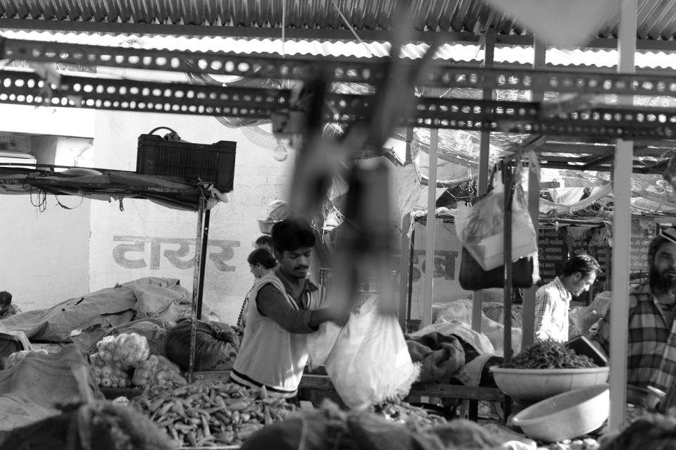 Photo of INSTAMEET Rajkot - Jubilee Market 17/60 by Umang Dave (IG: @umangdavevisual)