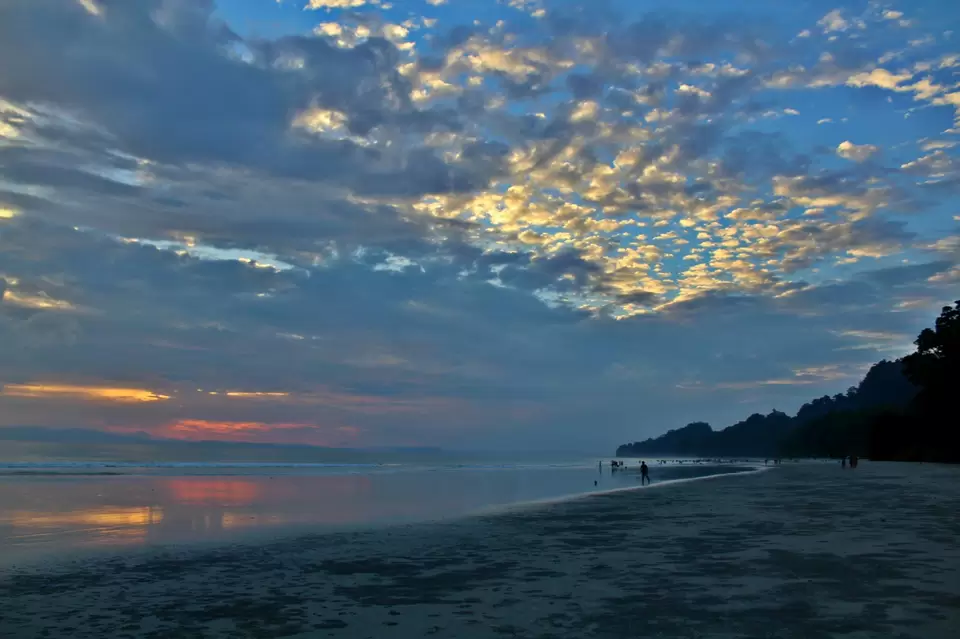 Photo of Radhanagar Beach, Andaman and Nicobar Islands, India by Malay Majithia