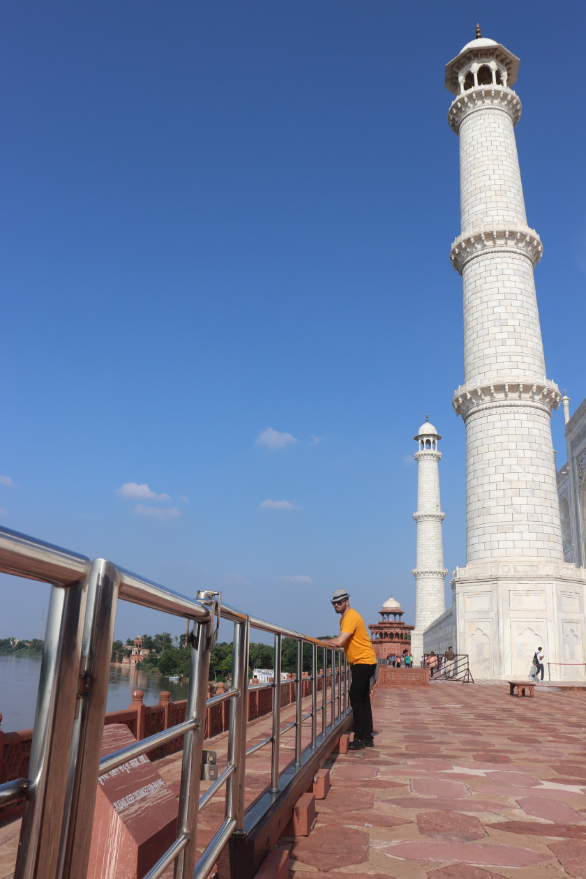 Photo of Scenic Taj Mahal 16/19 by Afsana Parveen