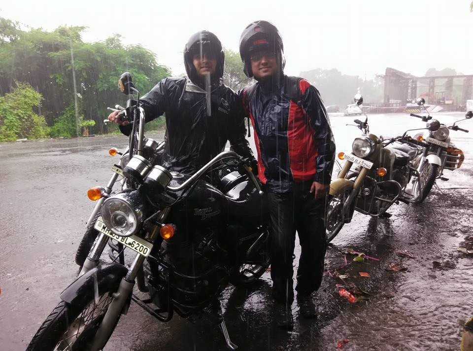Photo of Bulleteers through Alibag 7/9 by Milind Ghoting