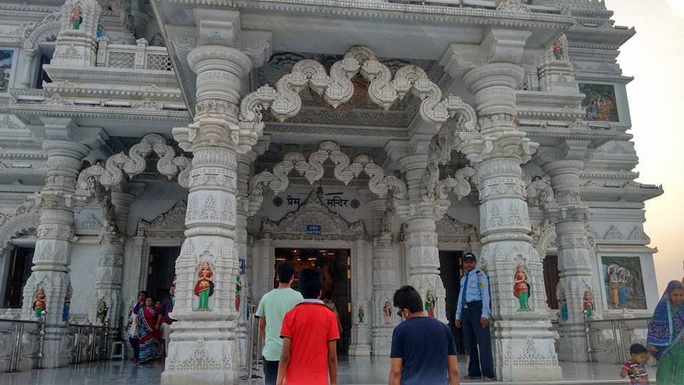 Photo of Mathura Vrindavan Tour :Trip to Shri Krishna's in a Day 9/18 by Geetanjali Mukherjee