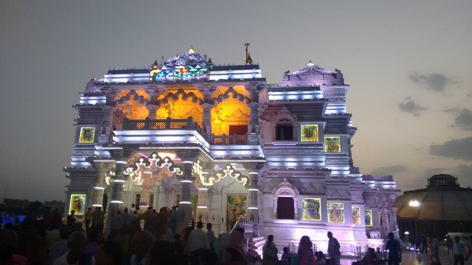 Photo of Mathura Vrindavan Tour :Trip to Shri Krishna's in a Day 11/18 by Geetanjali Mukherjee