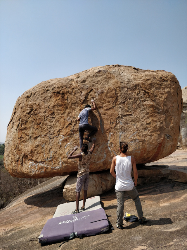 Photo of Hampi Bahala Channagide! - Day 1 4/13 by Vishal Sinha