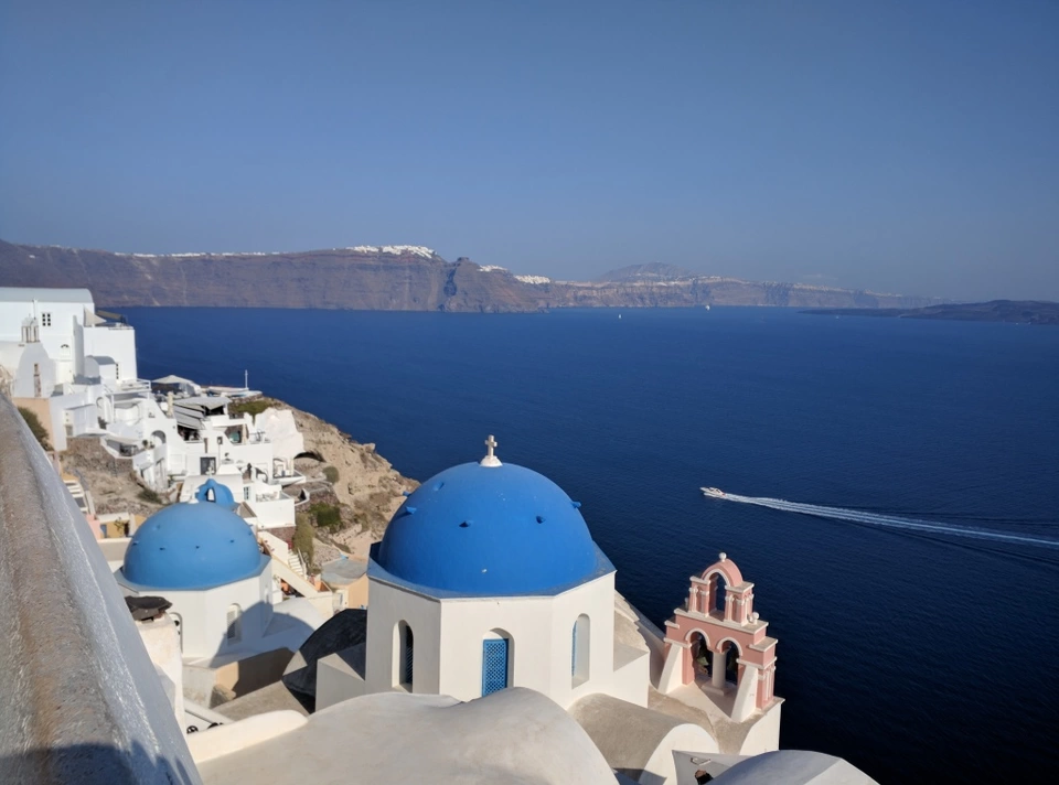 Photo of Oia, Greece by Bhavya Sanghani