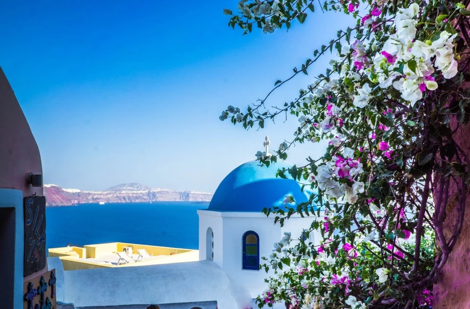 Photo of Fira, Greece by Bhavya Sanghani