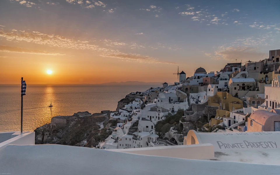 Photo of Exploring the Island of Santorini by Bhavya Sanghani