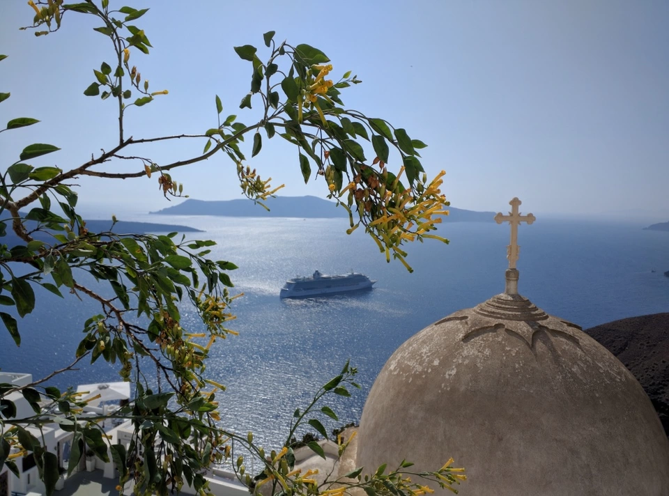 Photo of Exploring the Island of Santorini by Bhavya Sanghani