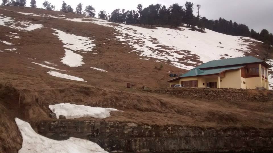 Photo of A solo trek to the unexplored Parashar Lake 9/14 by Rajat Tewari