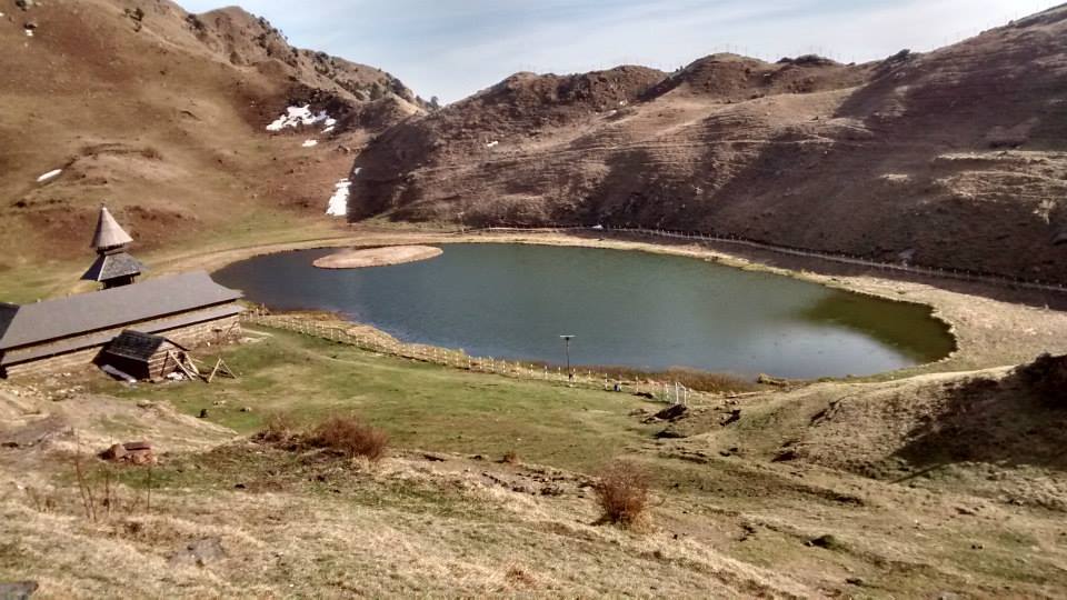 Photo of A solo trek to the unexplored Parashar Lake 14/14 by Rajat Tewari