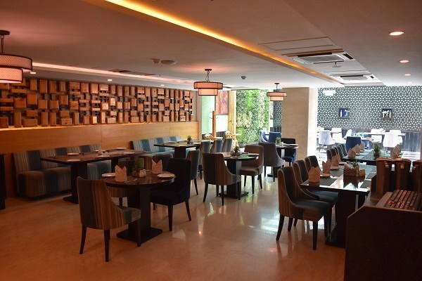 Photo of The Dehradun Interlude : Ramada - VIDEEPEDIA 3/10 by Vinayak Bali