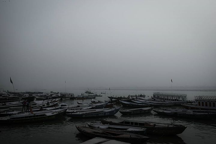 Photo of Varanasi, Uttar Pradesh, India by Karan Kutur