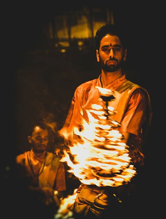 Photo of Varanasi, Uttar Pradesh, India by Karan Kutur