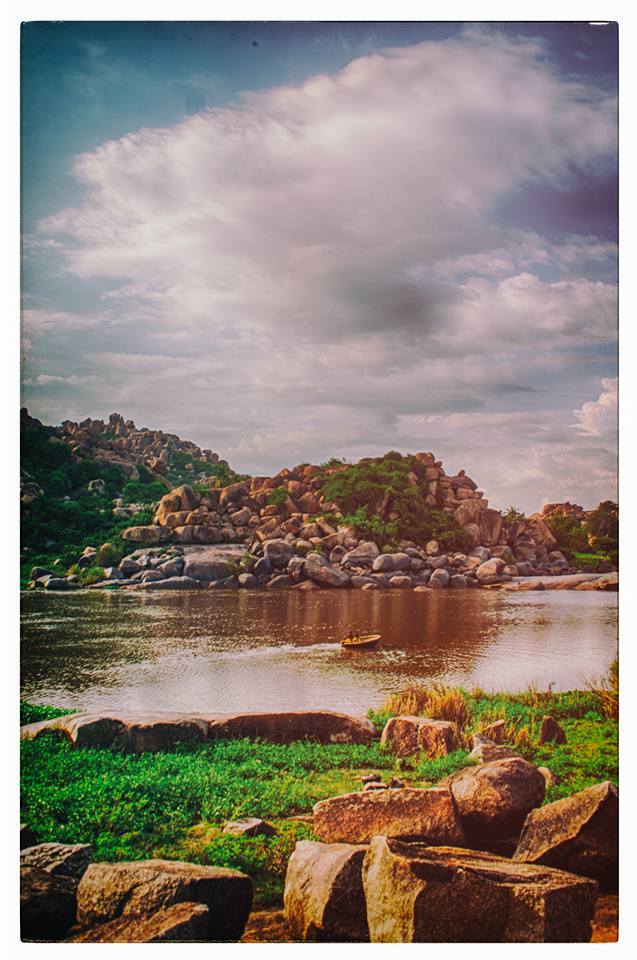 Photo of Listen To A Silent City – Hampi 12/26 by Sumit Bose