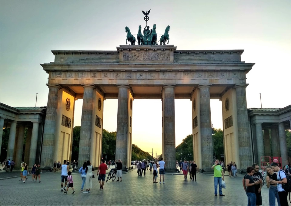 Photo of Brandenburg Gate, Pariser Platz, Berlin, Germany by Ankita & Mohit