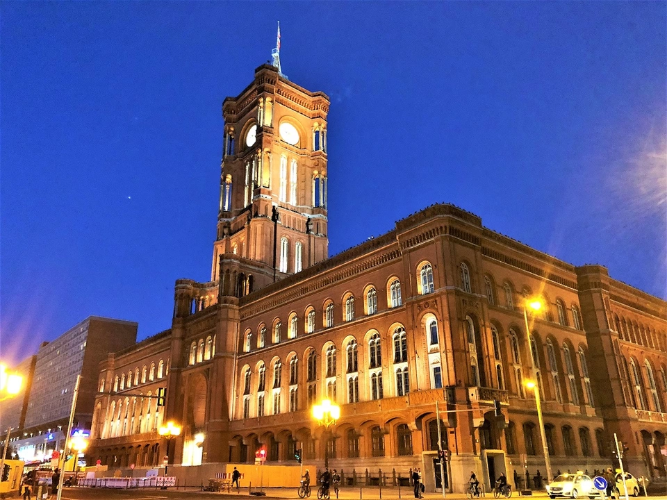 Photo of Rotes Rathaus, Rathausstraße, Berlin, Germany by Ankita & Mohit