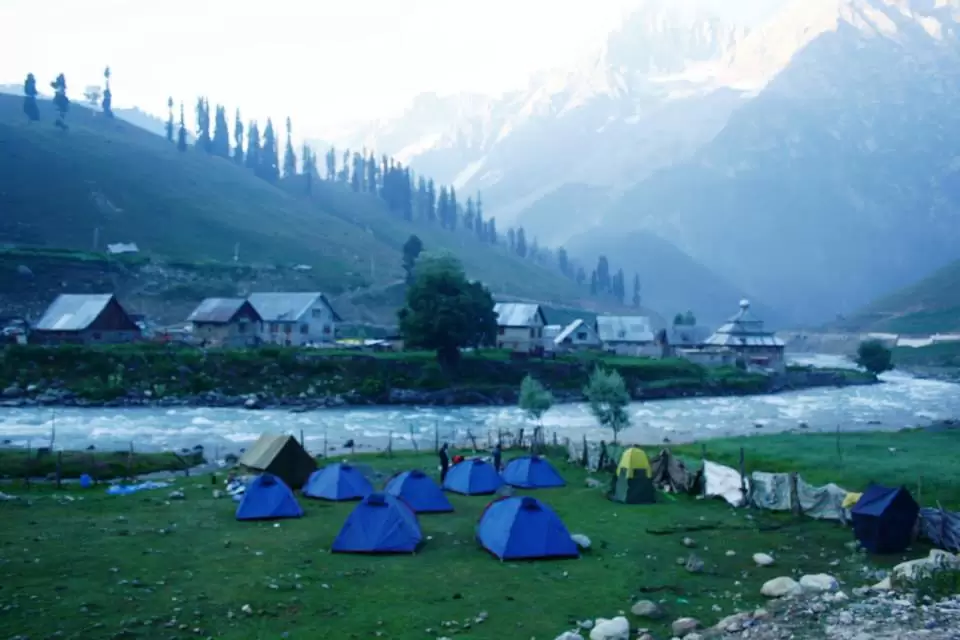 Photo of Trek to Great Himalayan Lakes by Sujeet Kumar