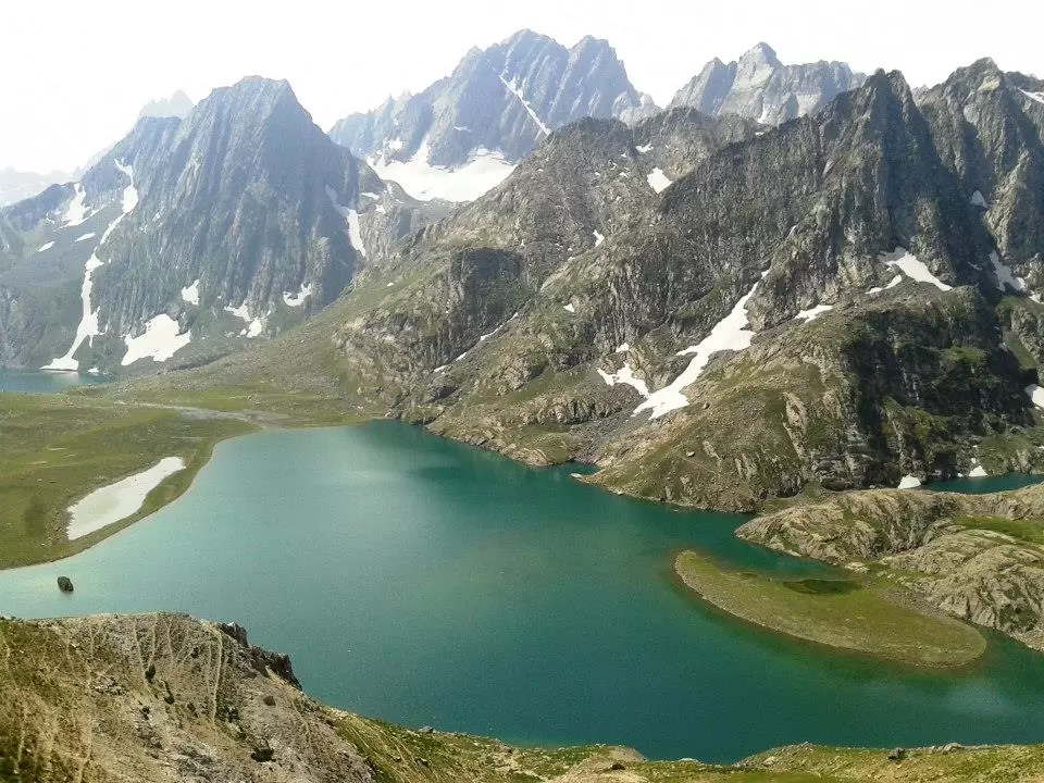 Photo of Trek to Great Himalayan Lakes by Sujeet Kumar