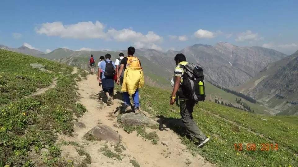 Photo of Trek to Great Himalayan Lakes by Sujeet Kumar